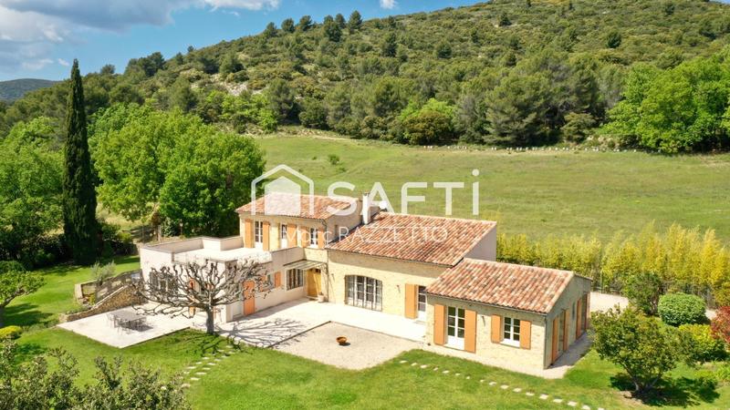 Villa - 340 m² - 7 pièces