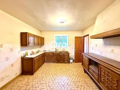 Maison - 187 m² - 3 pièces