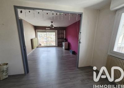 Appartement - 81 m² - 4 pièces