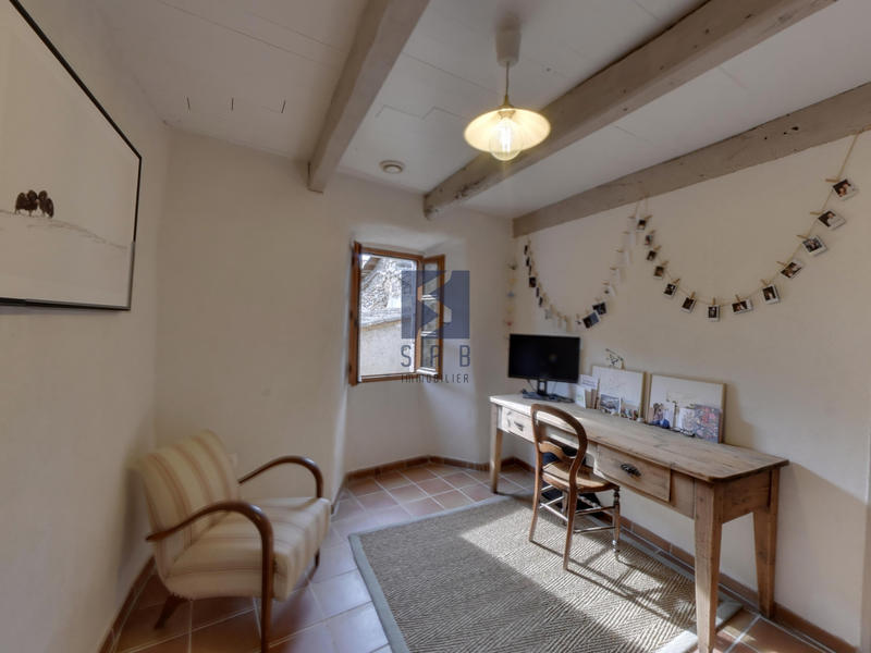 Propriété - 165 m² - 6 pièces