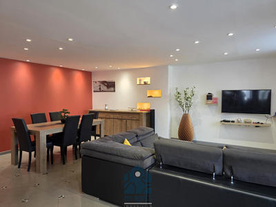 Maison - 200 m² - 5 pièces