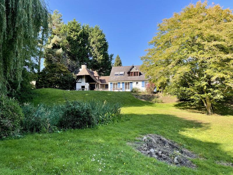 Maison ancienne - 175 m² - 8 pièces