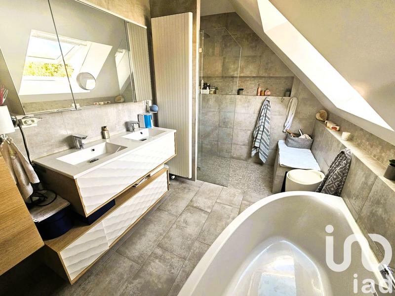 Maison - 128 m² - 6 pièces