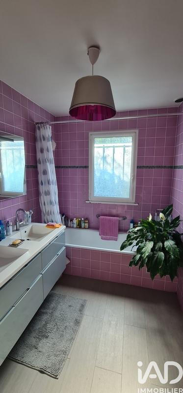 Maison - 212 m² - 5 pièces