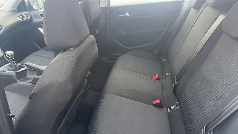 Peugeot 308 II 1.2 PureTech 130 Active Business