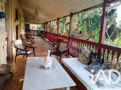 Maison - 194 m² - 9 pièces