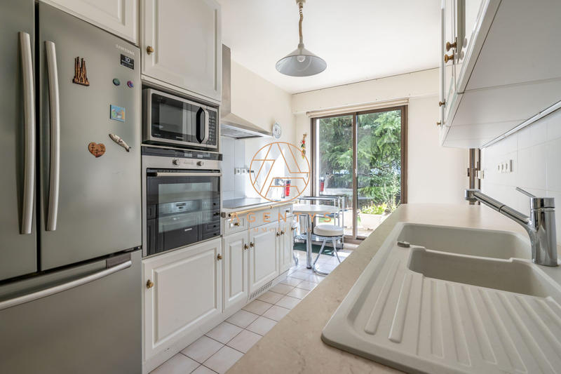 Appartement - 102 m² - 5 pièces