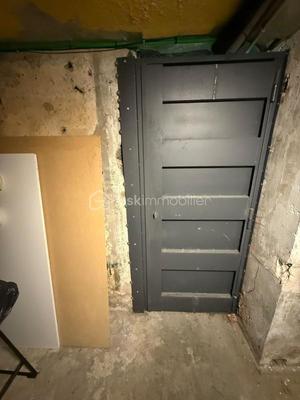 Parking / Garage - 8 m²