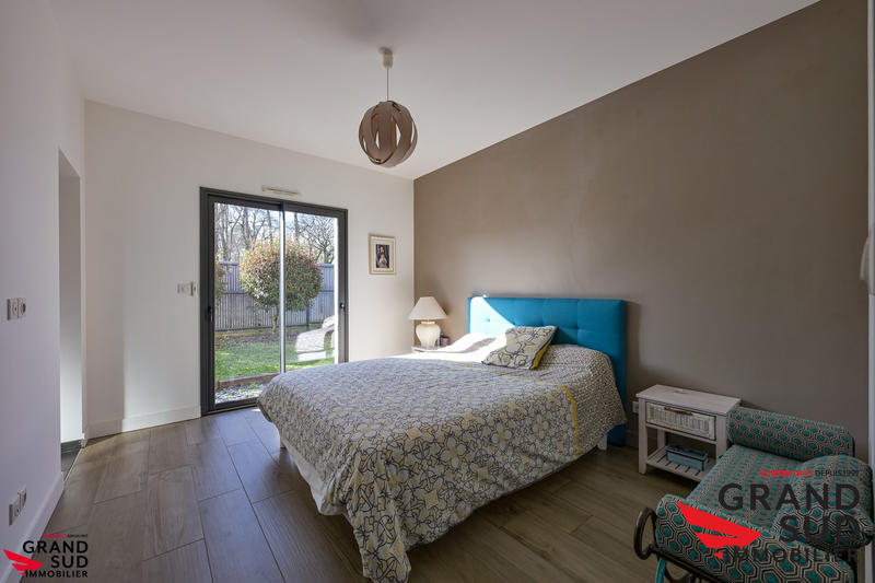 Maison contemporaine - 189 m² - 7 pièces