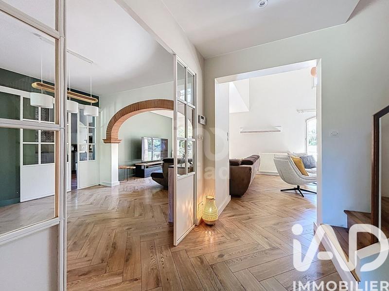 Maison - 206 m² - 9 pièces