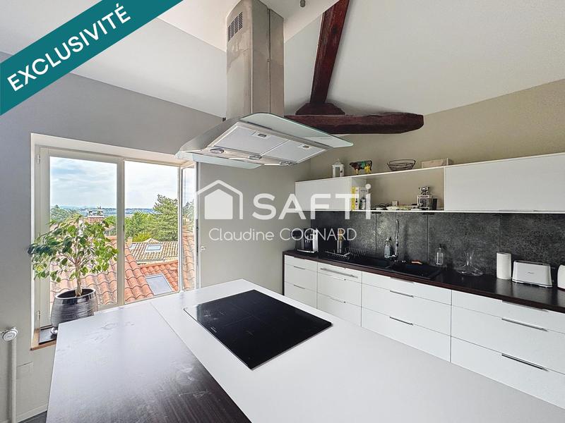 Appartement - 111 m² - 4 pièces