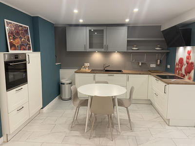 Appartement - 94 m² - 4 pièces