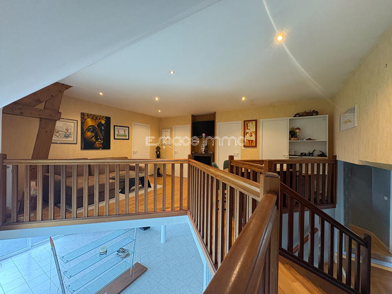 Maison - 184 m² - 5 pièces