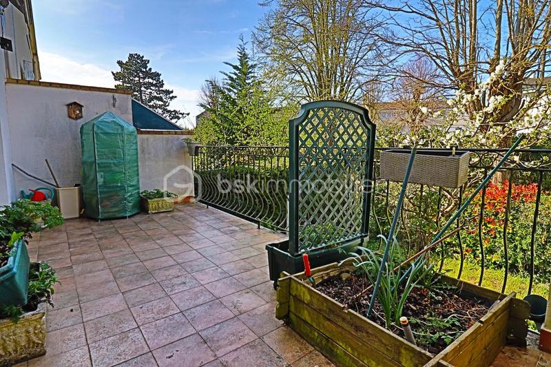 Pavillon - 72 m² - 5 pièces