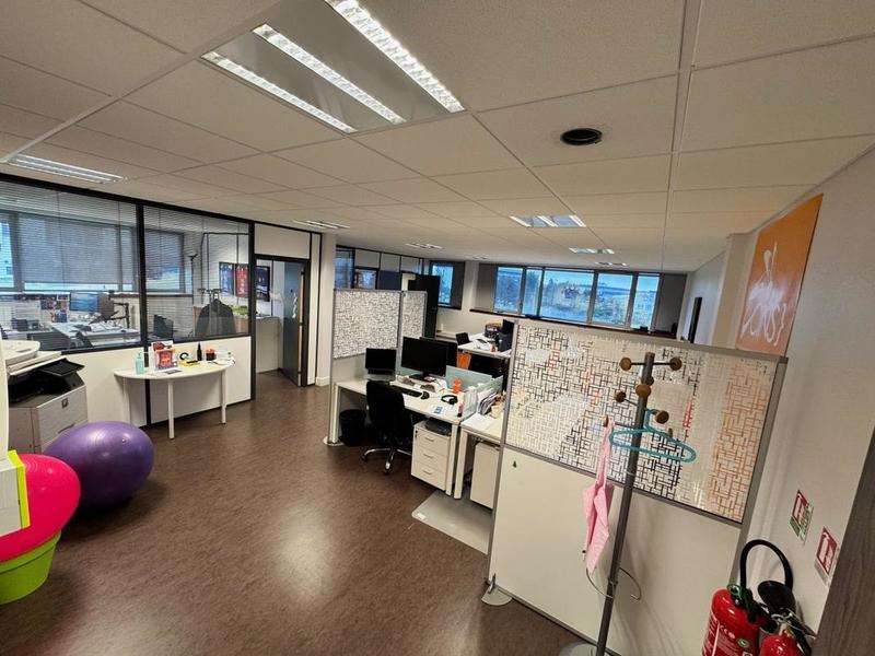 Bureau - 86 m²