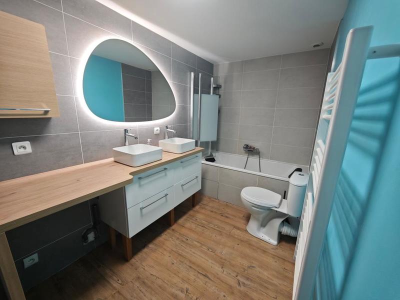 Bureau - 79 m² - 2 pièces