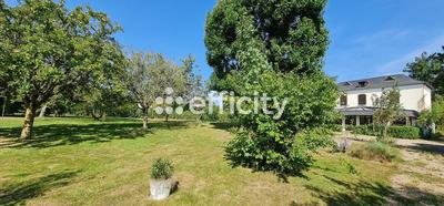 Demeure - 150 m² - 7 pièces