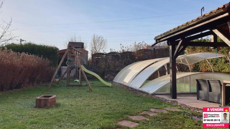 Maison - 212 m² - 8 pièces