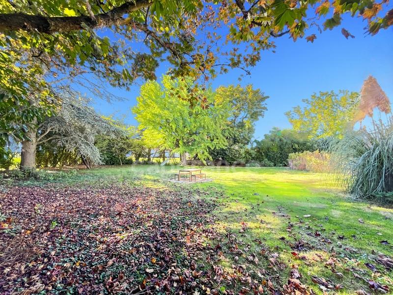 Maison - 190 m² - 7 pièces