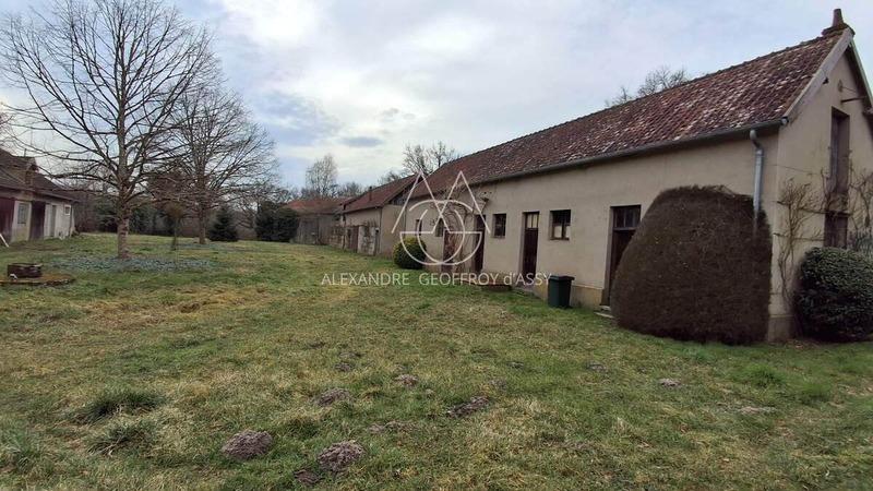 Corps de ferme - 600 m² - 15 pièces