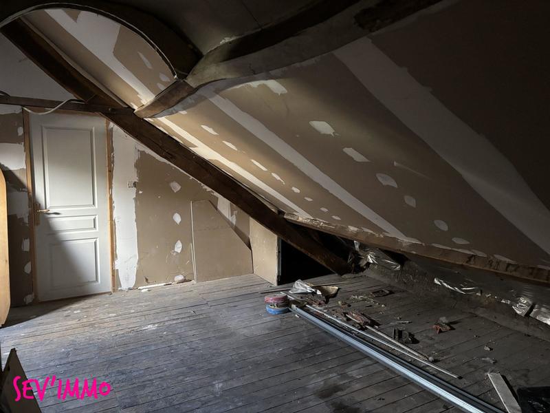 Maison - 118 m² - 8 pièces