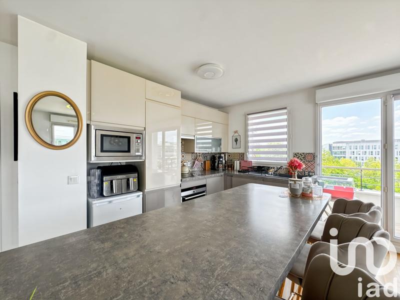 Appartement - 96 m² - 5 pièces