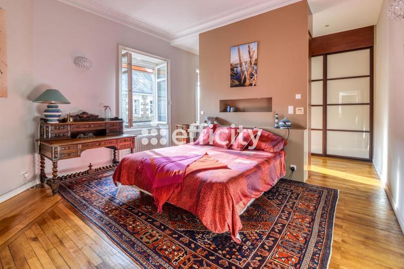 Appartement - 231 m² - 5 pièces