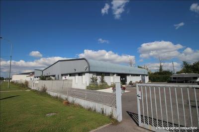 Entrepôt - 1 000 m²