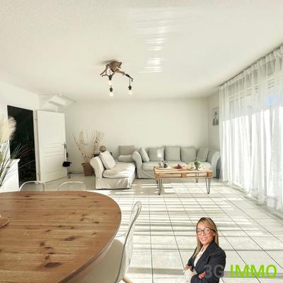 Maison - 88 m² - 4 pièces