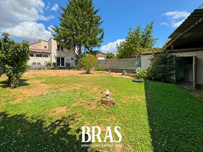 Maison - 95 m² - 5 pièces