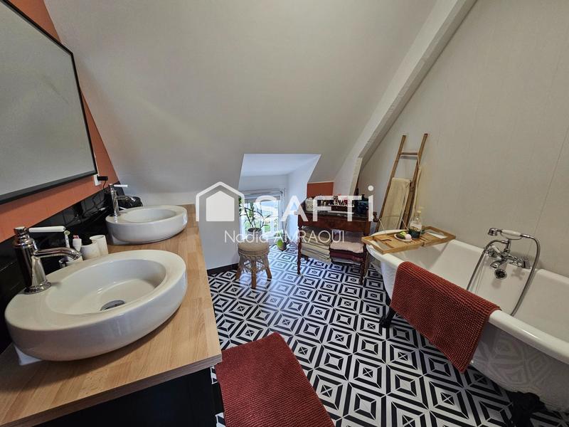 Maison - 160 m² - 6 pièces