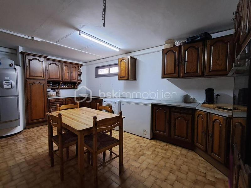 Maison traditionnelle - 168 m² - 4 pièces