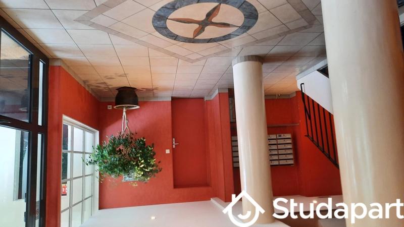 Chambre - 11 m² - 1 pièce