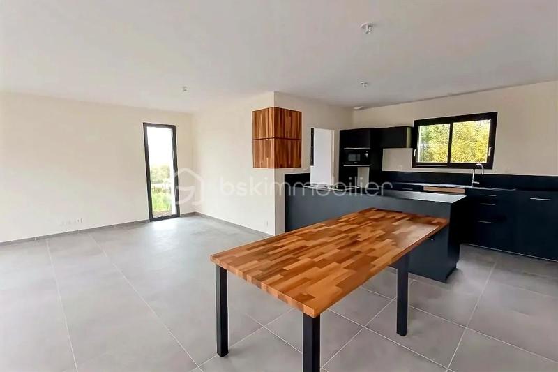 Maison - 100 m² - 4 pièces