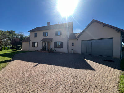 Maison - 169 m² - 7 pièces