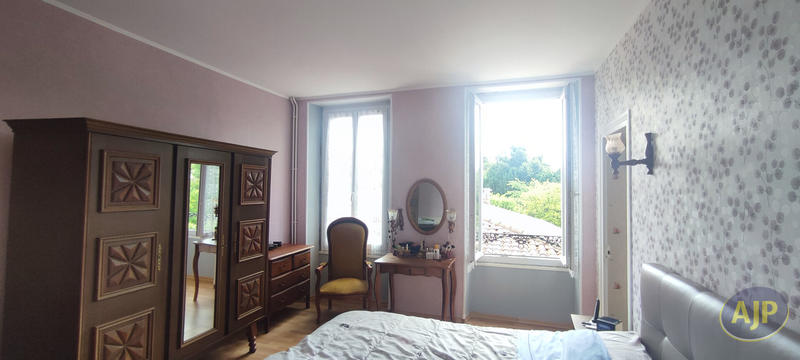 Maison - 155 m² - 6 pièces