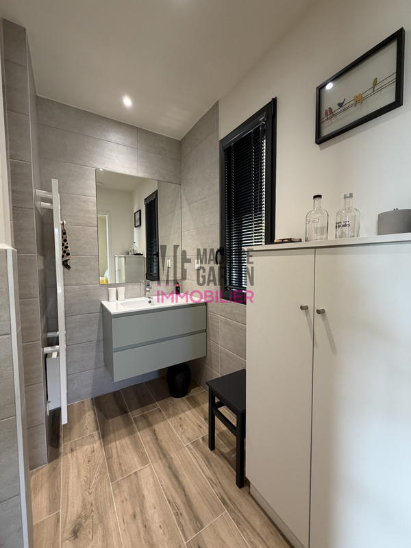 Maison - 180 m² - 6 pièces