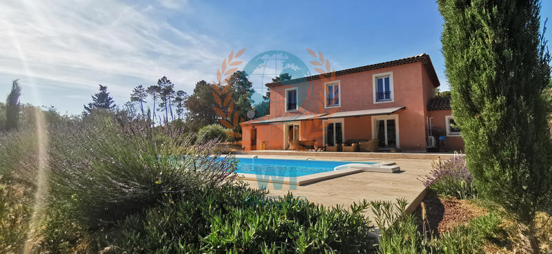 Maison - 206 m² - 6 pièces