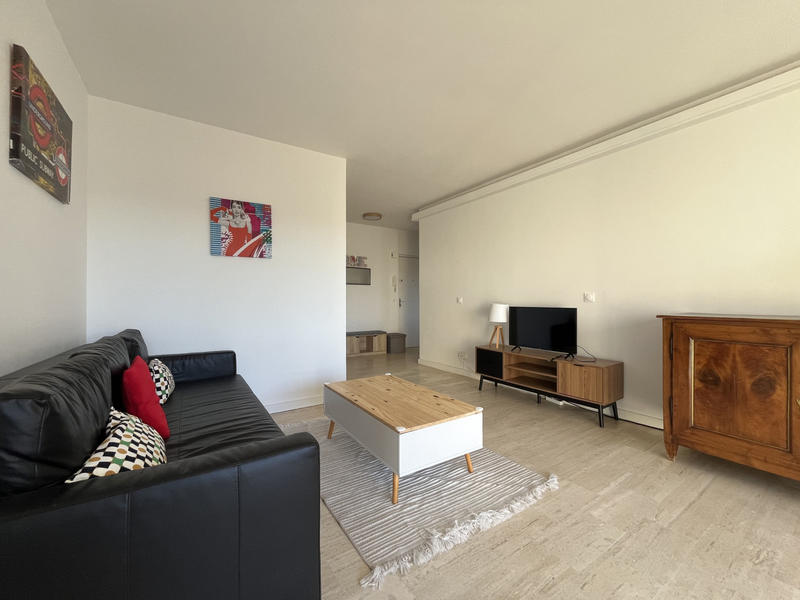 Appartement - 111 m² - 5 pièces