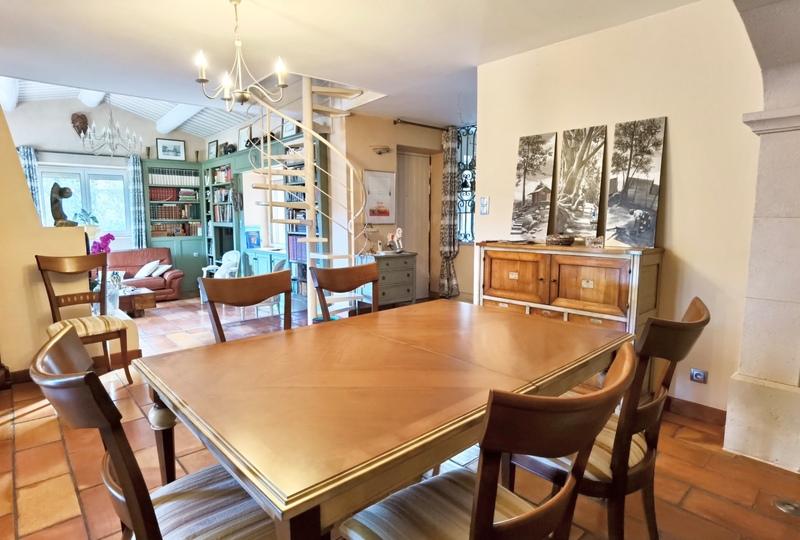 Mas - 175 m² - 7 pièces