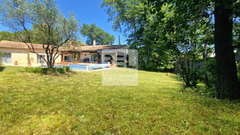 Maison - 183 m² - 6 pièces