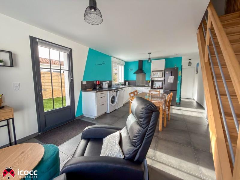 Immeuble mixte - 166 m² - 8 pièces