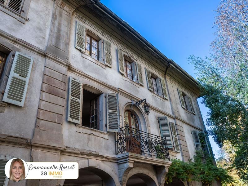 Maison de domaine - 553 m² - 15 pièces