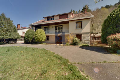 Maison - 493 m² - 12 pièces
