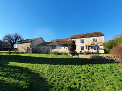 Maison - 130 m² - 7 pièces