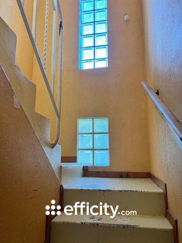 Pavillon - 150 m² - 6 pièces