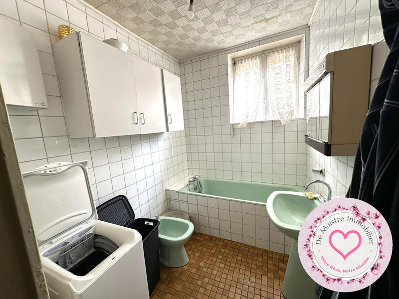 Maison - 93 m² - 4 pièces