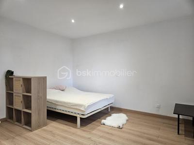 Studio - 33 m² - 1 pièce