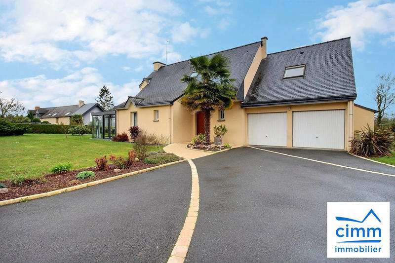 Maison traditionnelle - 127 m² - 7 pièces