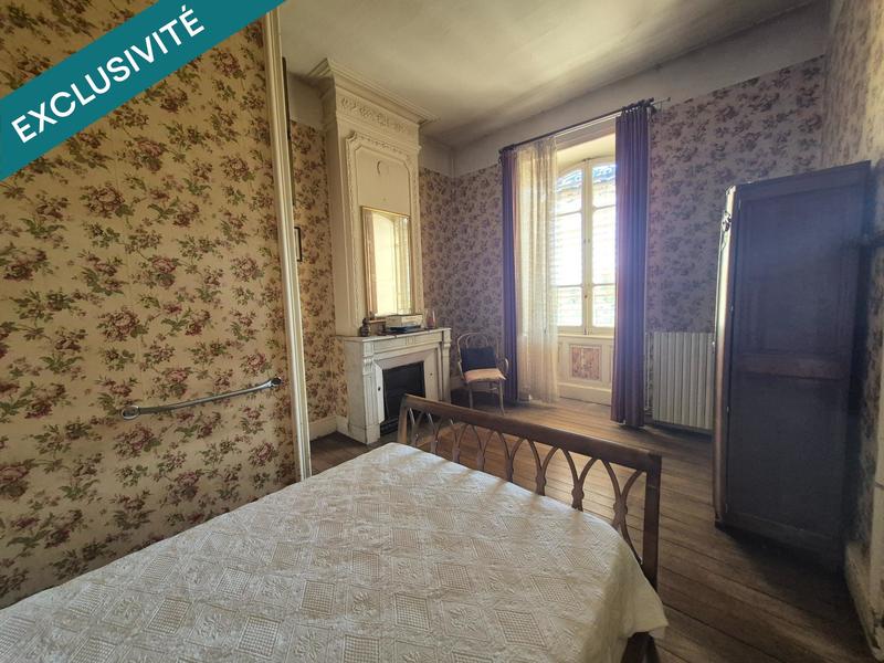 Appartement - 211 m² - 10 pièces